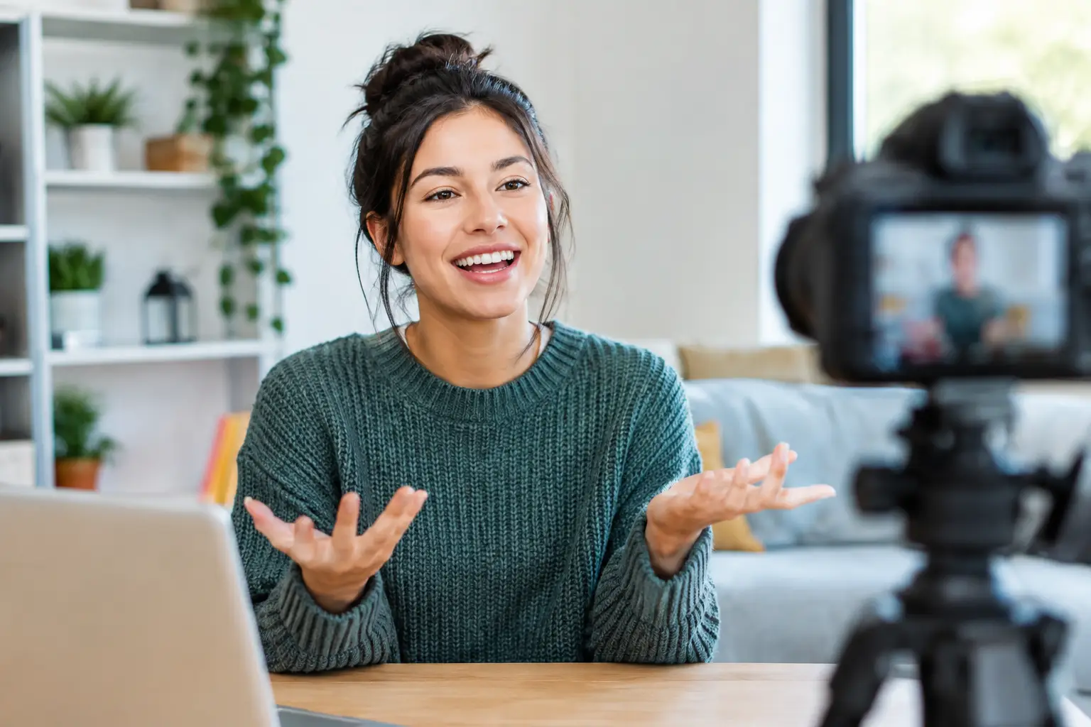 Why Amateur Creators Keep Viewers Coming Back