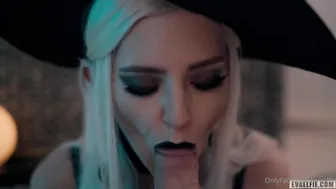 Eva Elfie's Halloween Witch Wants Cum For Her Pot | OnlyFans revealed Edition