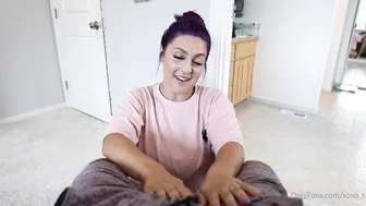 Tati Evans, Jerking Off Big Cock on Natural Breasts