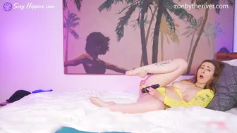 Sexyhippies, Zoebytheriver, Hot MILFs in Fishnet Lingerie FFM Threesome Livestream