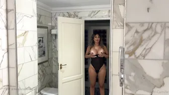 Toni Camille, Dark-Skinned Goddess Hands Tied in Bathroom Encounter