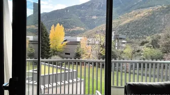 Reislin, Johnny Sins, Petite Cutie Encounter in Cabins