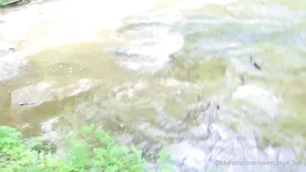 Sweetskyebaby, Two Babes Oral on BWC in Forest