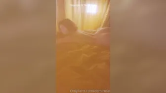 Demi Rose, Teasing Curvy Naked Assets in Bed