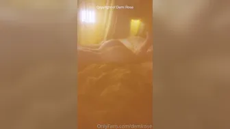 Demi Rose, Teasing Curvy Naked Assets in Bed