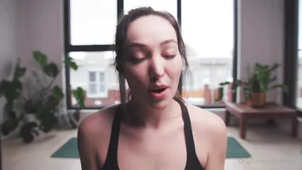 Orenda Asmr, Yoga Instructor Teasing