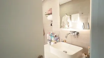 Heard Moan At Shower Room And Found Out Stepmom Masturbate