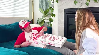 Sunnyskye, Bisexual Pizza Delivery Guy in Pegging Encounter