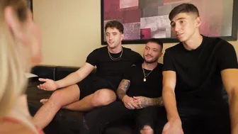 3 Guy Decide To Smash That Neighbor Petite Pussy