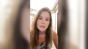 Amanda Cerny, Teasing Nipslip at Home