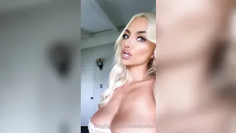 Lindsey Pelas, Blonde in Sexy Lingerie Tease