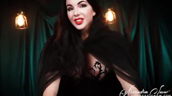 Alexandra Snow, Curvy Beauty in Mysterious Cum Ritual