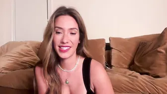 Eva Lovia, Fallinlovia, MILF Babe in Dildo Sex Machine Encounter