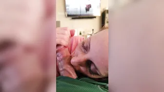 BraisleeAdams | Blowjob On Her Knee Cum Load Facial