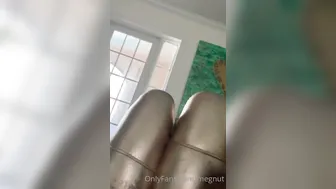 Megnutt02, Teasing Large Breasts