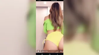 Lyna Perez, Yellow Panties Livestream Striptease