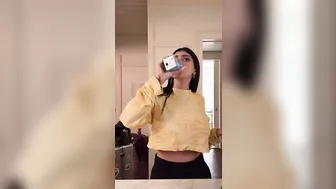 Mia Khalifa, Post-Show Nude Reveal