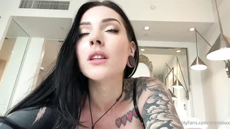 Magxnumb, Dredd, Suicide Girl Asshole BBC Stretch