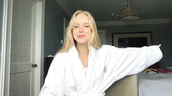 Caroline Zalog, Hotel Cute Panties Try-On Haul
