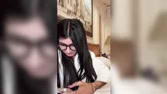 Mia Khalifa, Morning Wake-Up Routine