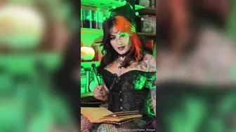 Peta Lloyd, Power_Midget, Sexy Witch Joi