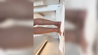 Mia Khalifa, Arab Model Lotioned Up Feet Tease And Play