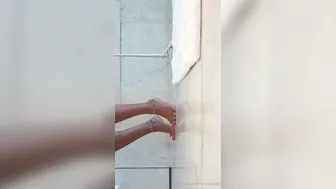 Mia Khalifa, Arab Model Lotioned Up Feet Tease And Play