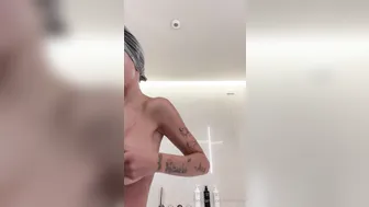 Mia Khalifa, Arab Babe with Big Tits Gets Naughty in the Bathroom