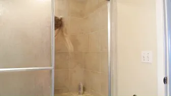 Lily Monroe, Florida Vacation Shower Pussy Slip and Tease