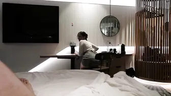 Maeandhudson, Horny Couple Fucks in Hotel Room
