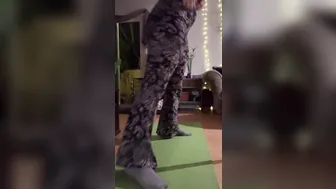 Pipermaepeach, Sexy Striptease During Yoga