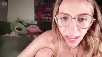 Angel Youngs, Hot MILF Webcam Fuck Show