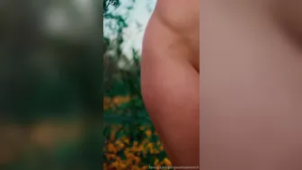 Pbnjasonsammich, Soula Rouge, Hot MILF Teases Fit Body in Wild