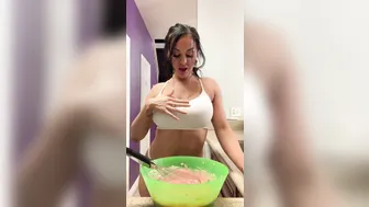 Kaylyn Marie, Big Tits MILF Messy in Kitchen