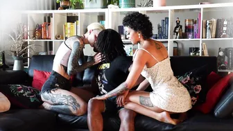 Ravyn Alexa, Thecamdamage, Sam Spade, Bi Girl and Ebony Teen Sharing a BBC