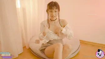 June Liu, Solo Masturbation with Feet and Dildo Tease