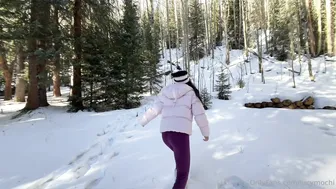 Asianmochi, Outdoor Passion in the Snow