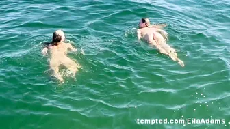 Eilaadams, Jaime Wylder, Two Hot Beauties Peeing in Ocean