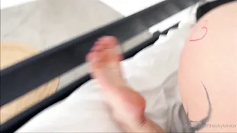 Skylar Vox, Naughty Thicc Big Booty Step-Sis Shares Same Bed With Step-Bro - revealeded Clip