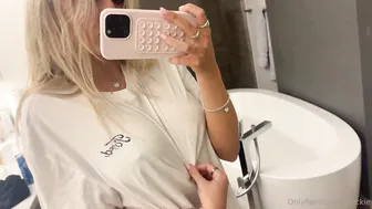 Breckie Hill Goes Wild: Titty Play Nipslip [Hot Content]