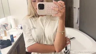 Breckie Hill Goes Wild: Titty Play Nipslip [Hot Content]