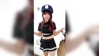 Jayinne, Angry Police Woman Shows Naked Body