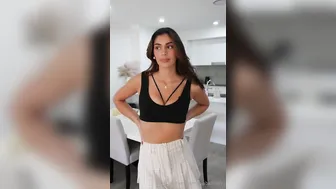 Miabaileyyy, Creaming Hot Latina Neighbor