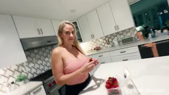 Sadie Rose, Vince Karter, Horny Blonde MILF Creamed by Thick Cock