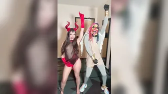 Queenofhell.Xo, Mistress Devil Girl Pounded by Black Clown