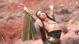 Queenofhell.Xo, Queen Cleopetra Pounded by Mummy Monster in Desert