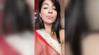 Aaliyah Yasin, Horny Indian Beauty Feet Tease in Sari