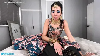 Aaliyah Yasin, Dirtyspringbok, British Indian Beauty in Sari Enjoying Hot Load
