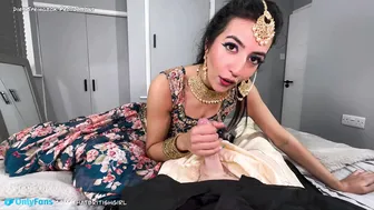 Aaliyah Yasin, Dirtyspringbok, British Indian Beauty in Sari Enjoying Hot Load