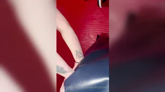 Xosecretsaraxo, Her First Gloryhole Creampie for Christmas